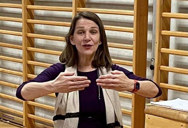 Doris erklärt Solmisation